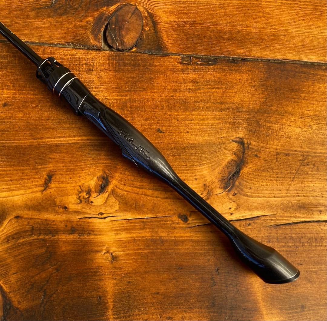 新品未使用　超軽量　カーボンロッド　トラウトロッド　スピニングロッド　アジング