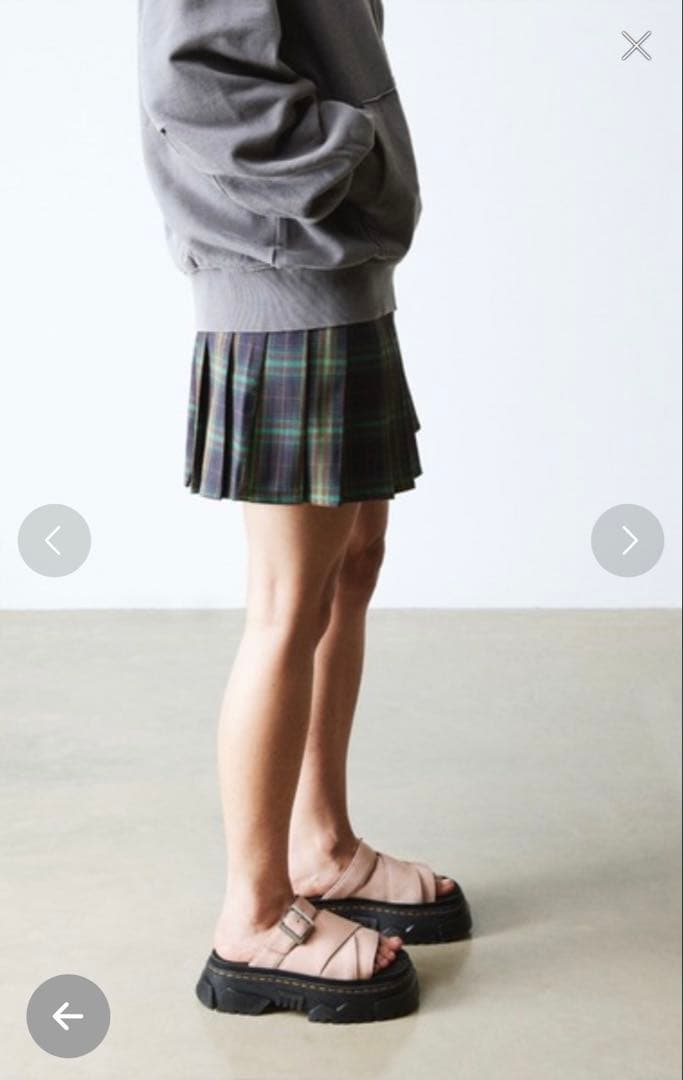 Dr. Martens ピンク 厚底サンダル