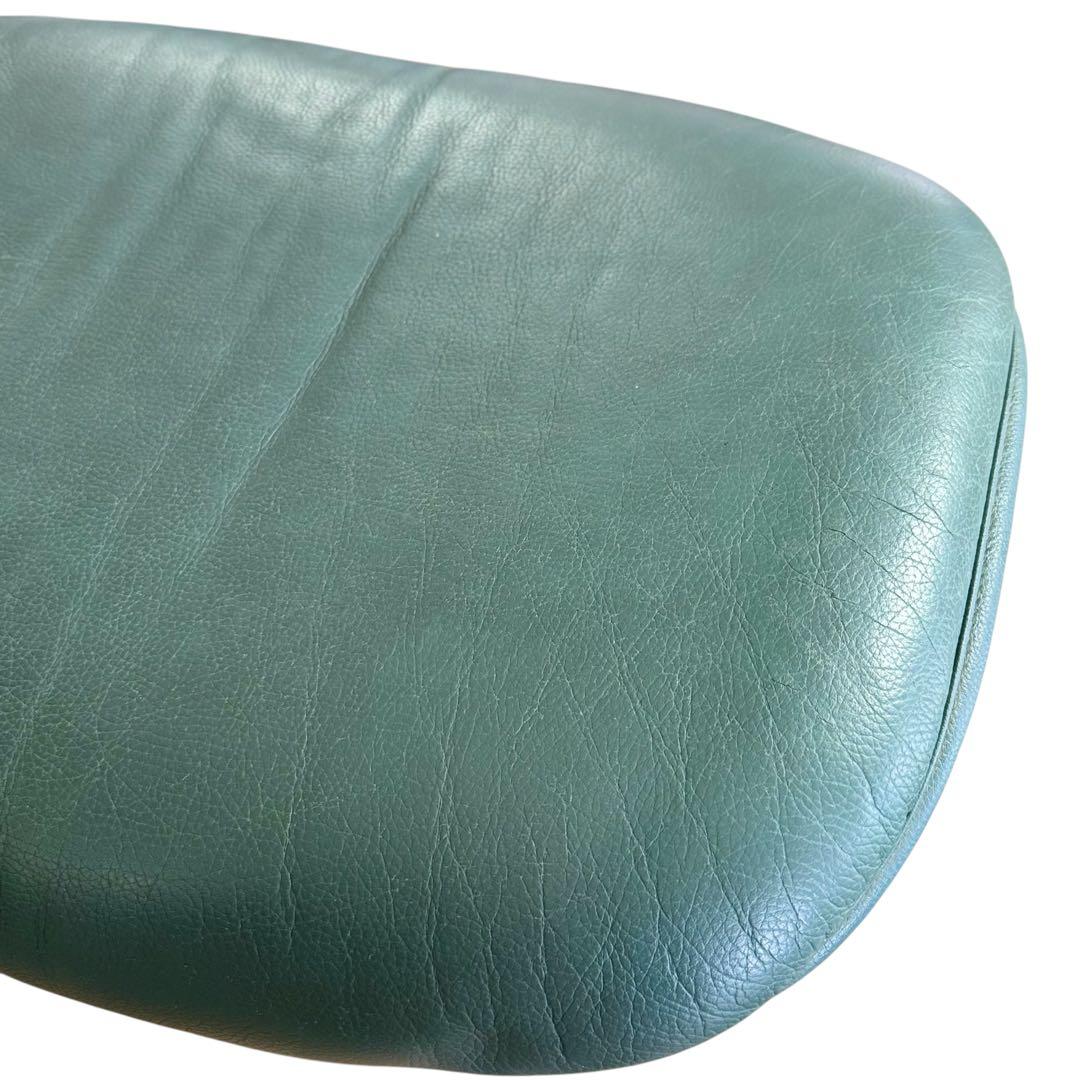 HR667 【総革】カリモク　karimoku 緑　グリーン レザー　木製