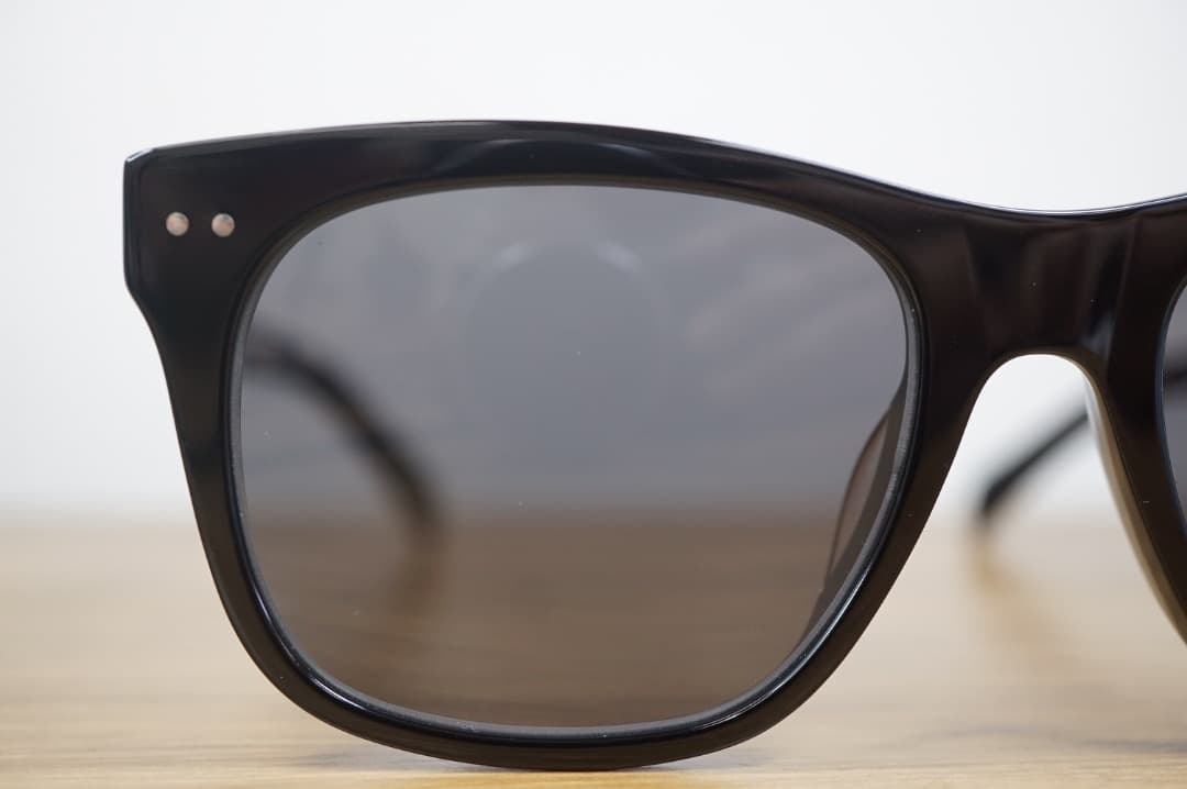 CELINE セリーヌ サングラス CL40322U 01A 本体のみ