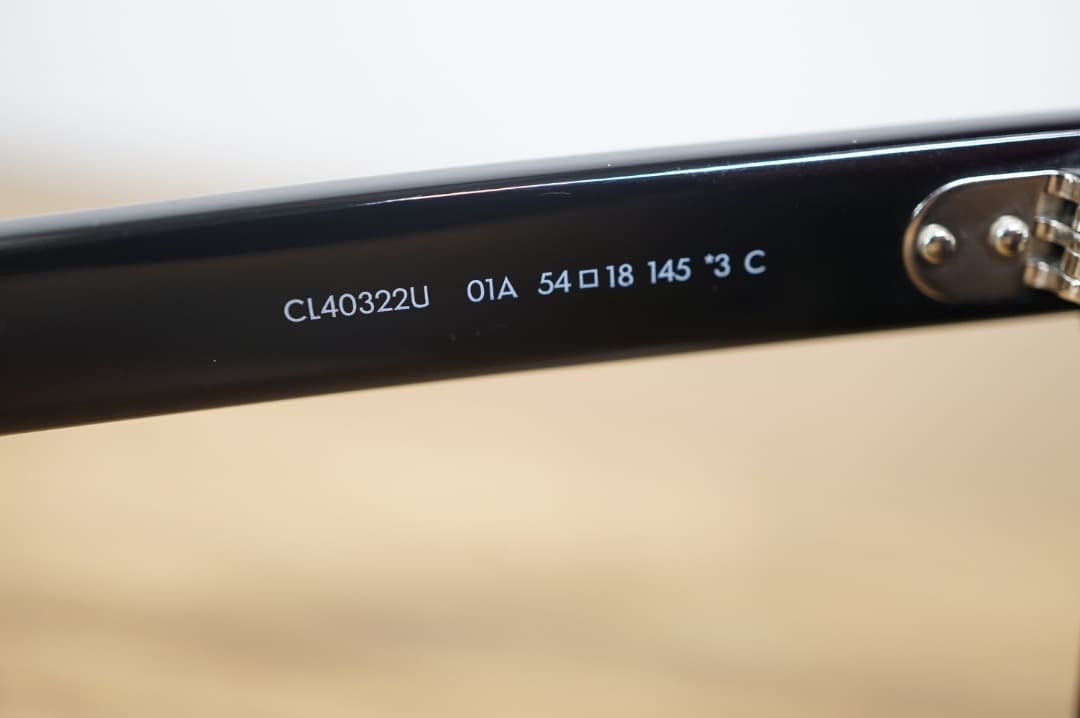 CELINE セリーヌ サングラス CL40322U 01A 本体のみ