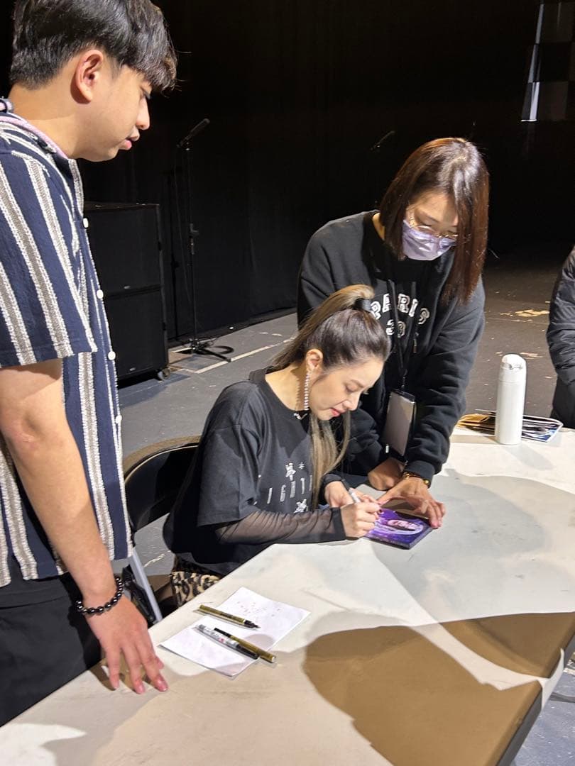 yuki hsu 徐懷鈺 直筆サイン入り　レア