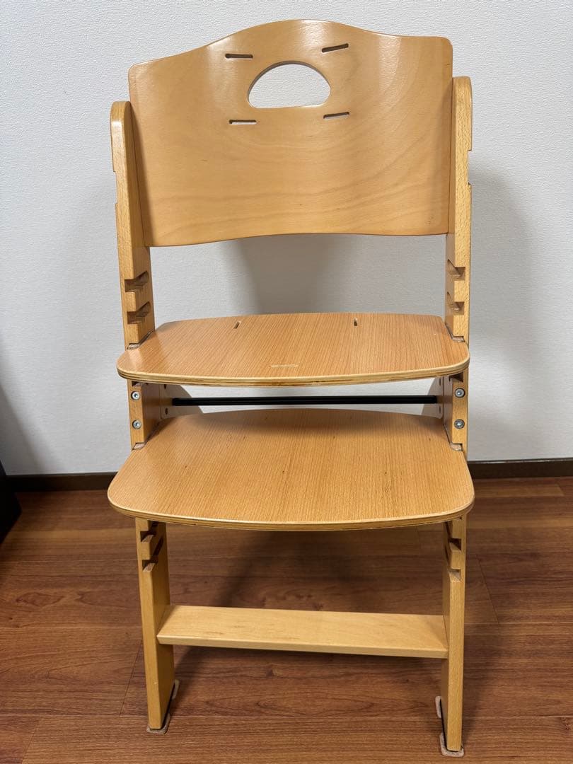 ビヨンドジュニアハイチェア Abiie オリーブ beyond 少し難あり