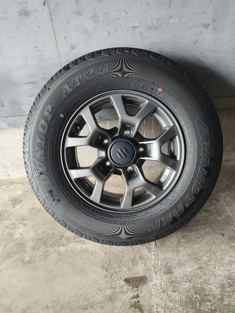 s*g様 JB74ジムニーシエラ タイヤホイール　5本セット