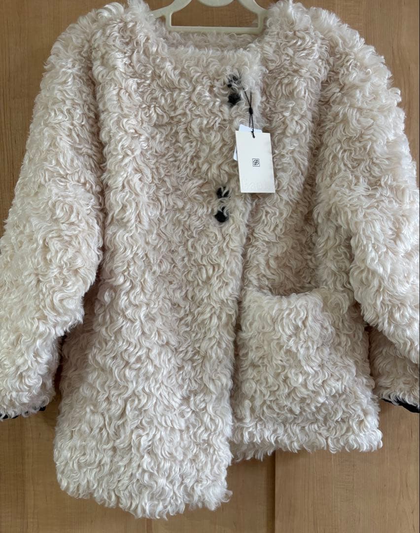 新品タグ付き　EAPHI ASYMMETRY BOA COAT