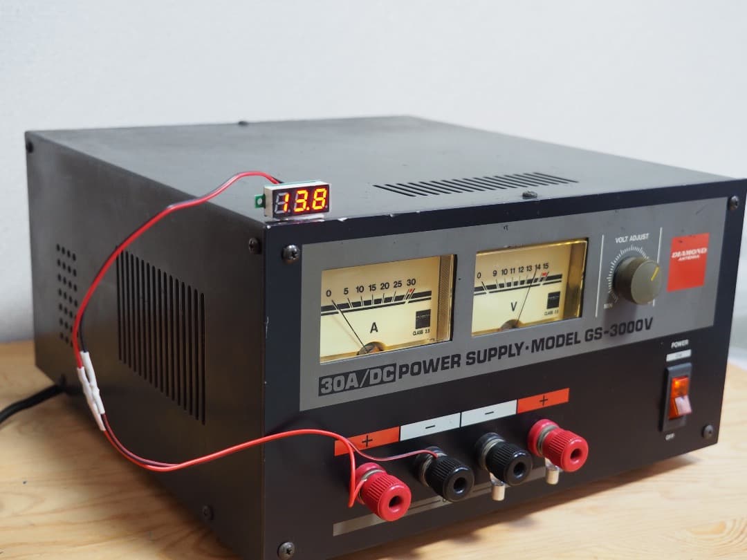 第一電波工業 DIAMOND GS-3000V DC電源 30A デジタル電圧計