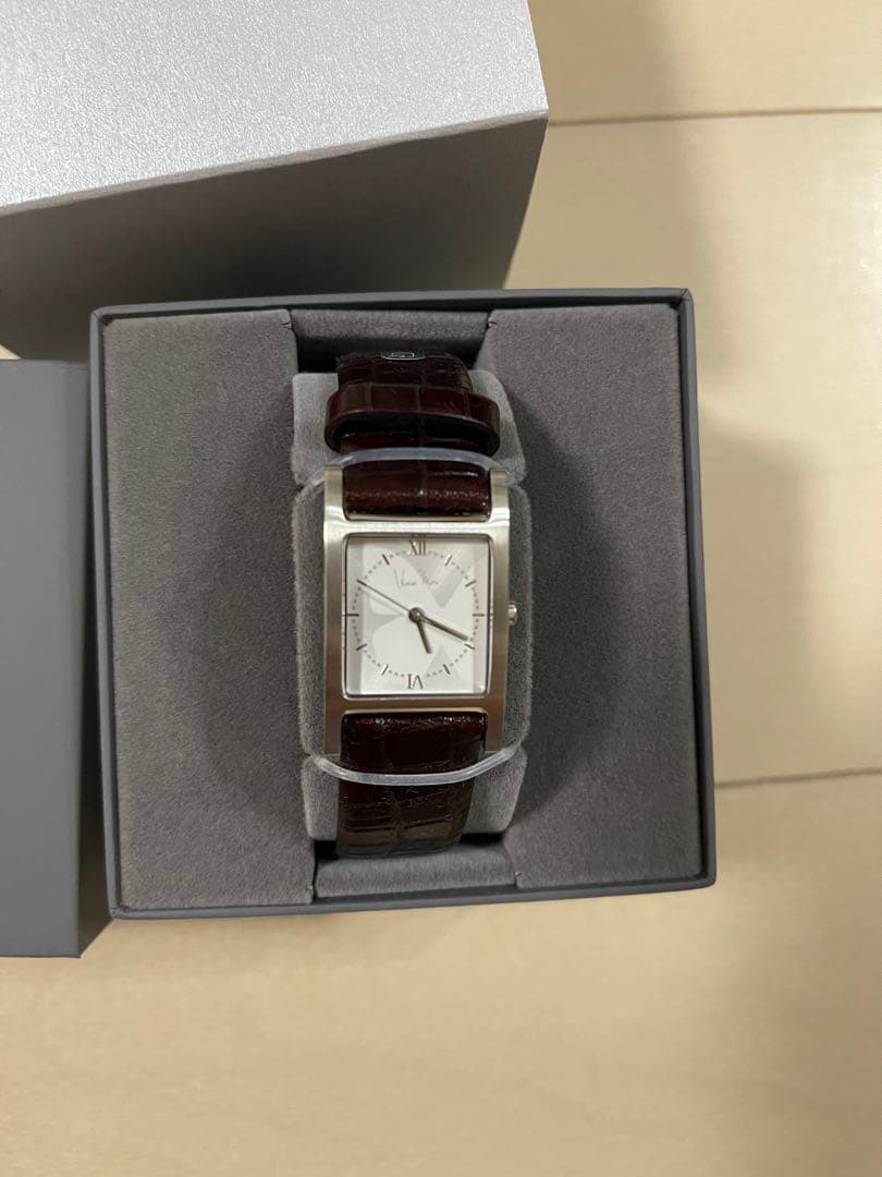 ソニー wena wrist ハナエモリ ＷＡＯＮ 電子マネー スマートウォッチ