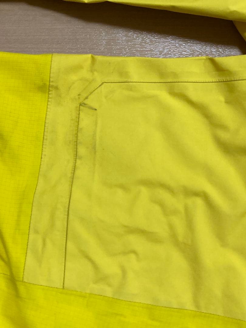 The North Face Summit Series ビブパンツイエロー