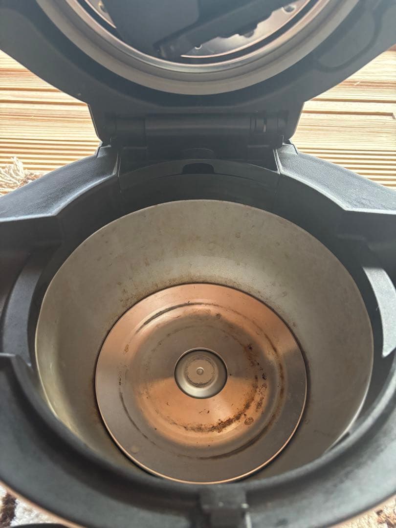 SHARP ヘルシオホットクック電気圧力鍋 ホワイト　KN-HW-24F