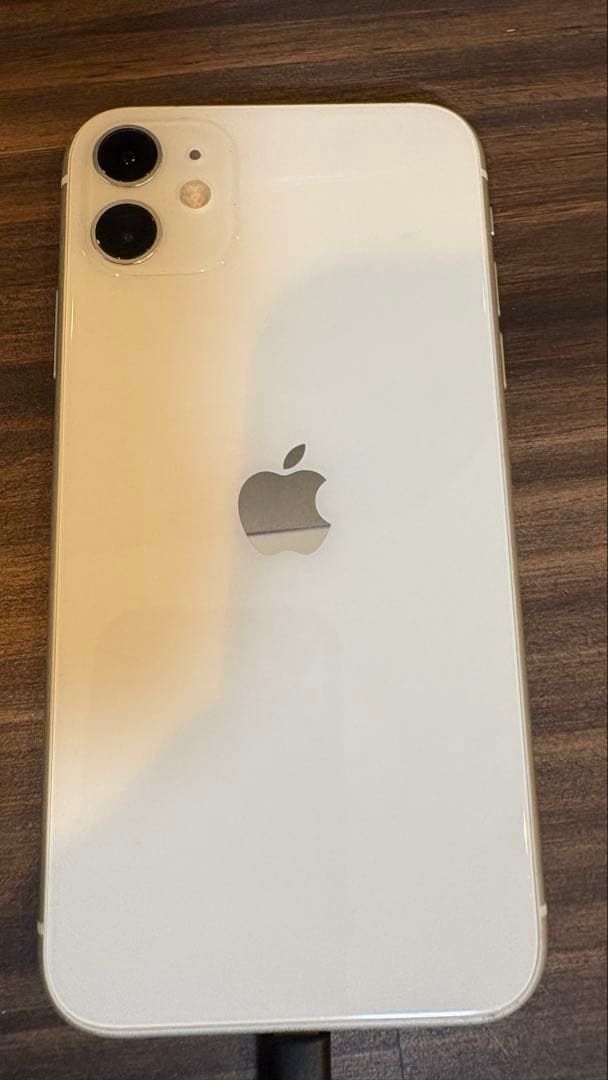 iPhone11 本体　64GB ホワイト　初期化済