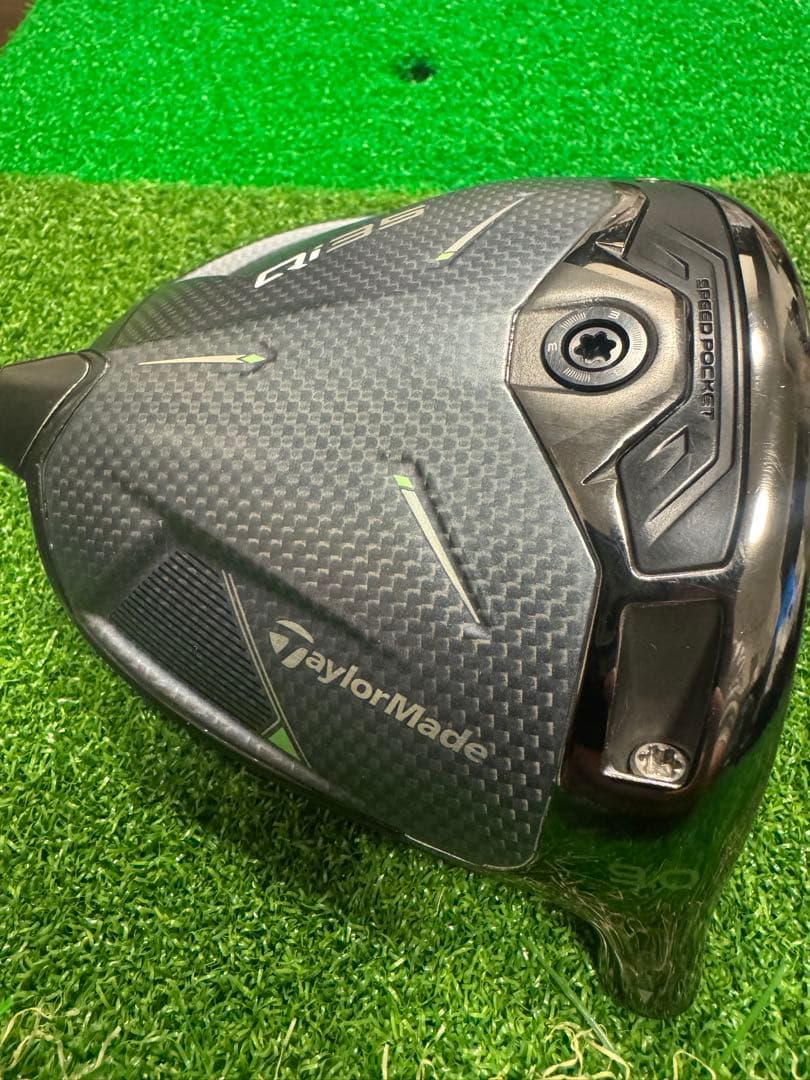 TaylorMade ドライバー 9.0度 qi35