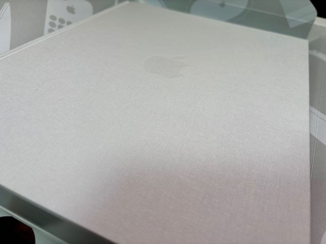 【極美品】Designed by Apple in California （小）