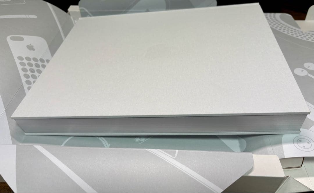 【極美品】Designed by Apple in California （小）