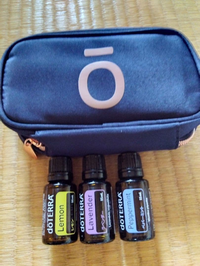 お値下げ doTERRAポーチ オイルセット