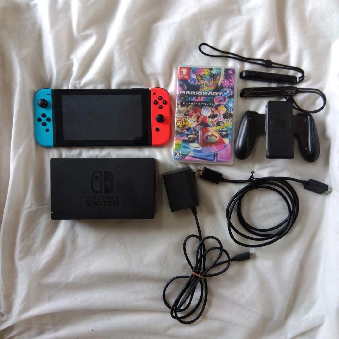 【匿名配送】任天堂 Switch 本体 HAC-001 マリオカート8DX 付き