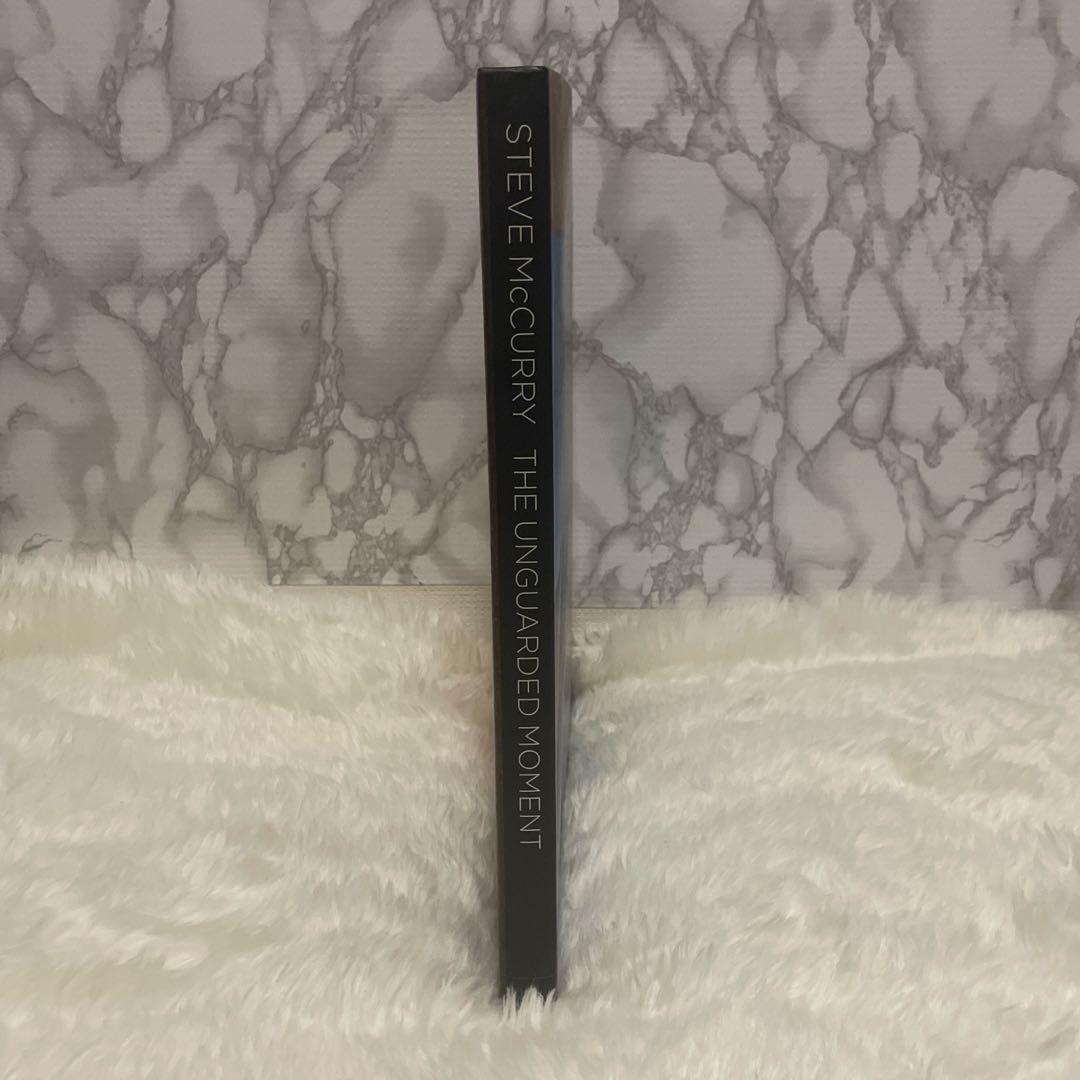 The Unguarded Moment Steve Mccurry 写真集