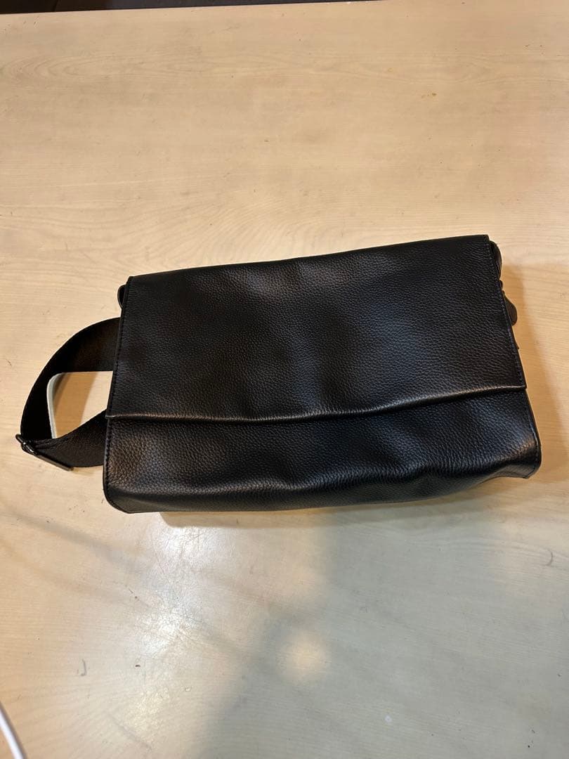 柄ワイドテープショルダーバッグ 本革/軽量470g/ボディバッグ