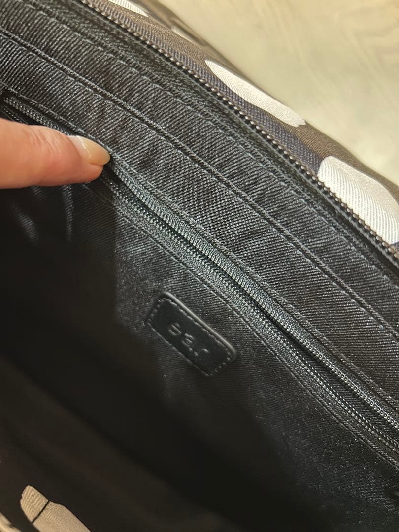 柄ワイドテープショルダーバッグ 本革/軽量470g/ボディバッグ