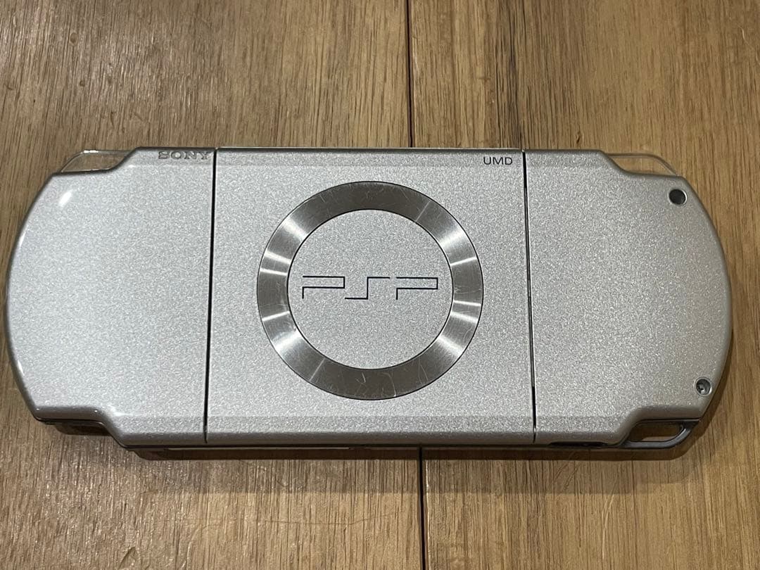 PSP 2000 本体 メモリースティック ケース ソフト付き