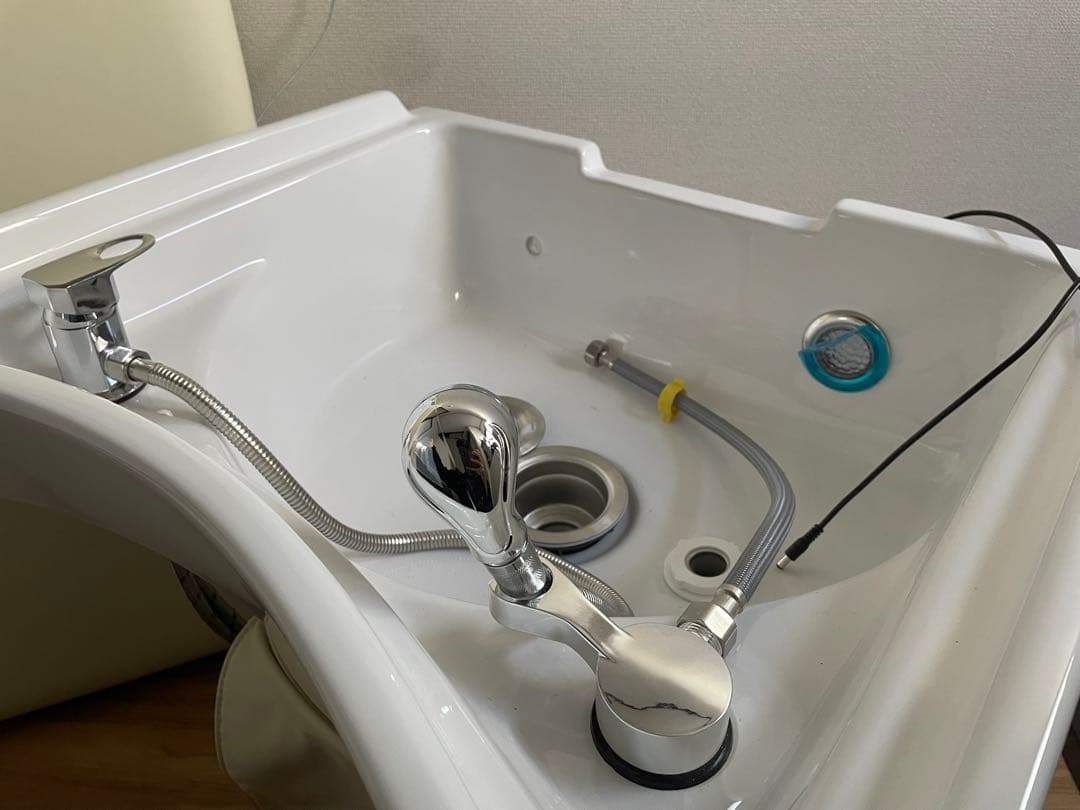 バックシャンプー台