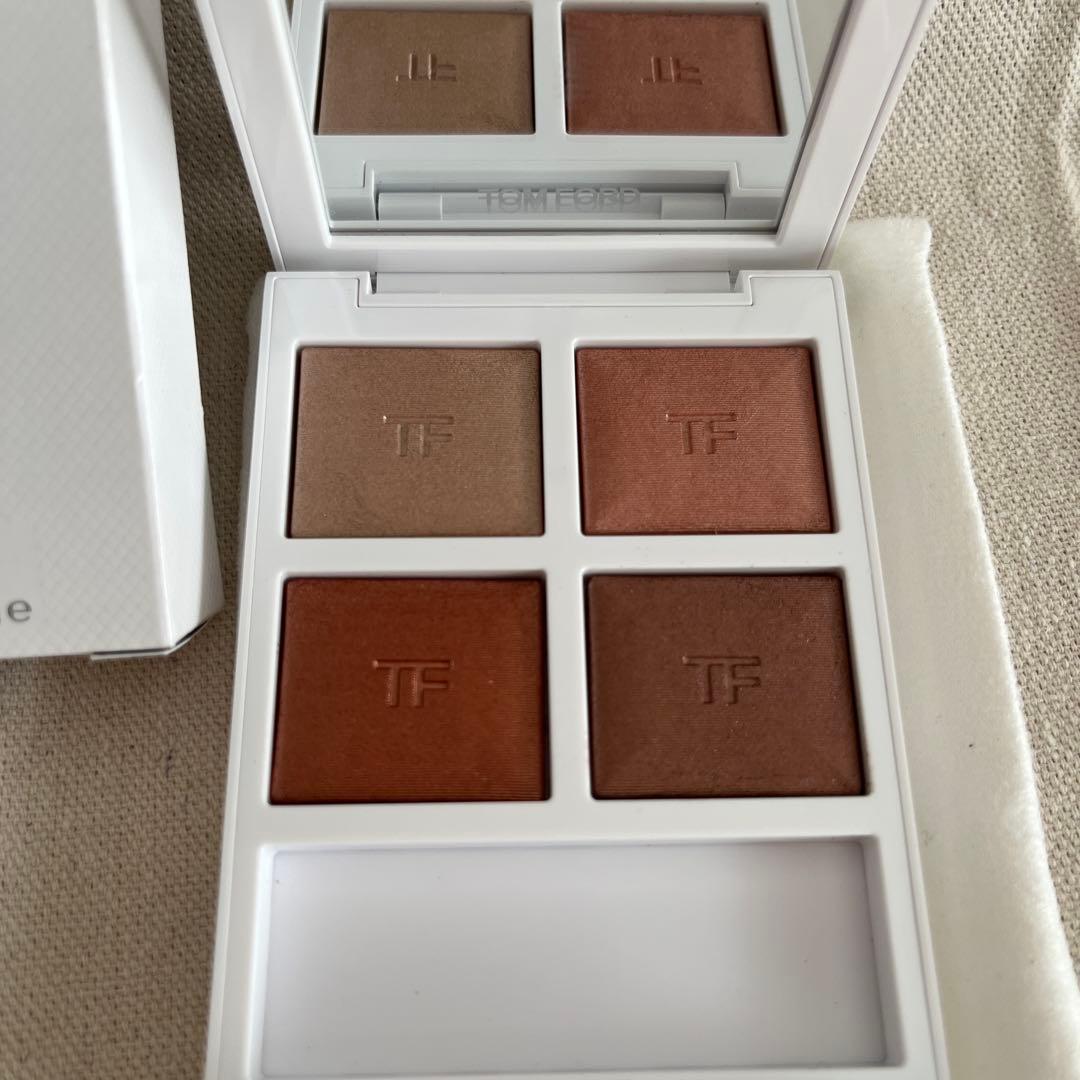 トムフォード　ソレイユ　アイカラー　クォード　01N