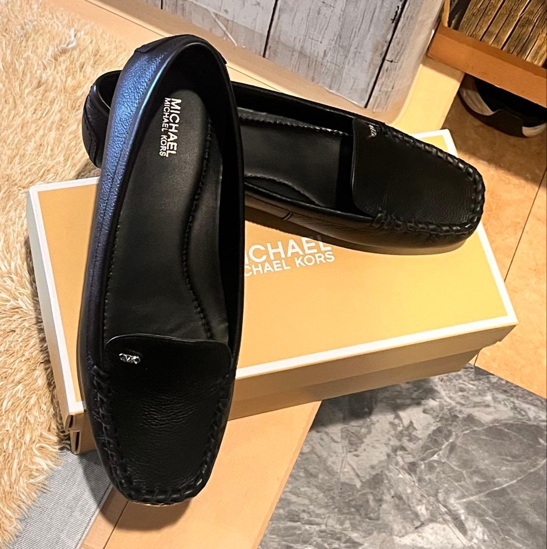 新品未使用　MICHAEL KORS ブラック モカシン