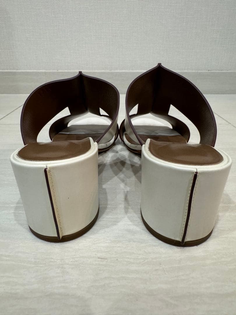 HERMES エルメス　サンダル　ミュール　ホワイト