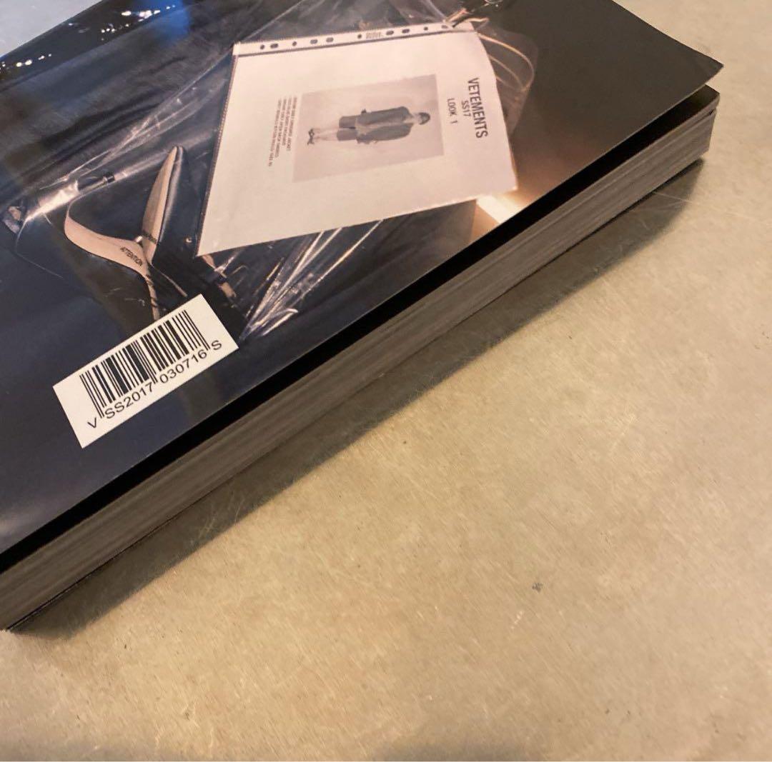 【激レア】　ヴェトモン写真集　VETEMENTS BOOK SS 2017