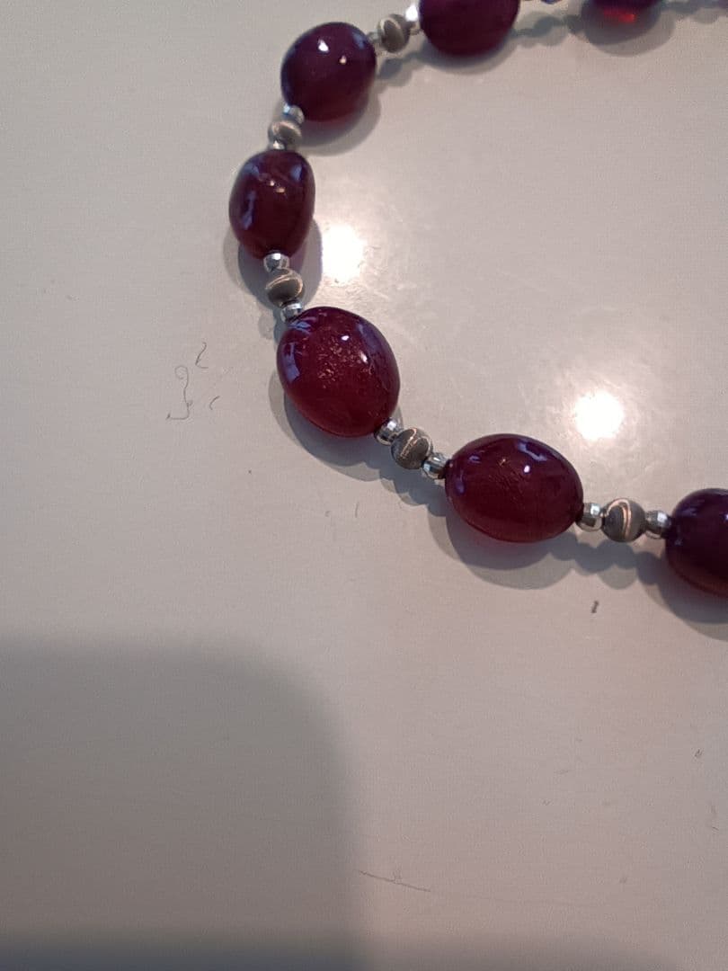 森　K18WG赤紫色オーバルビーズネックレス