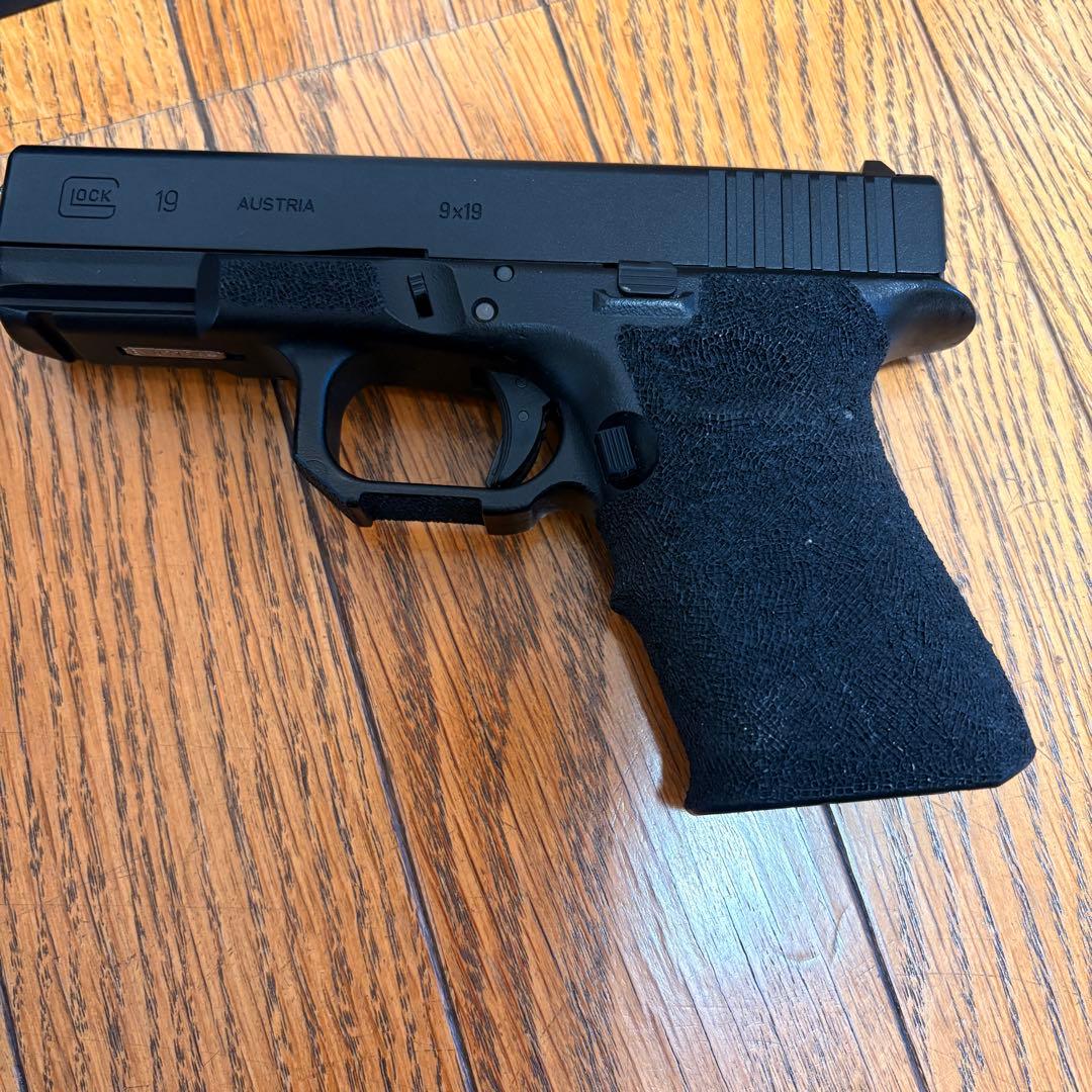 東京マルイ GLOCK 19