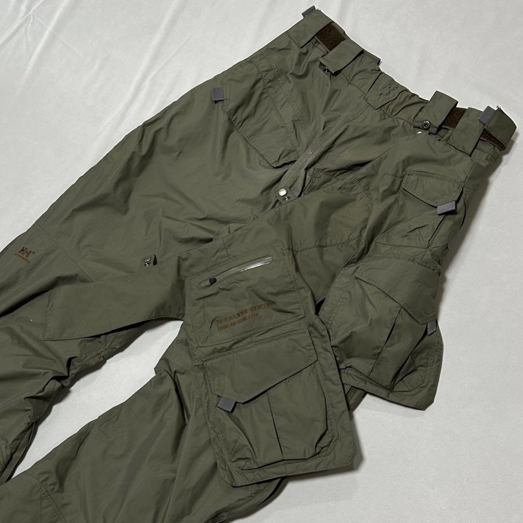 Helly Hansen リップストップ タクティカル ナイロン カーゴパンツ