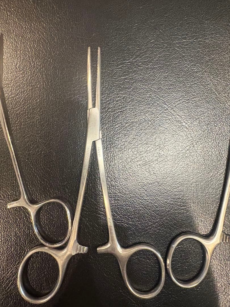 外科用コッヘル、ペアン、曲がり先端クランプ型器具9点セット