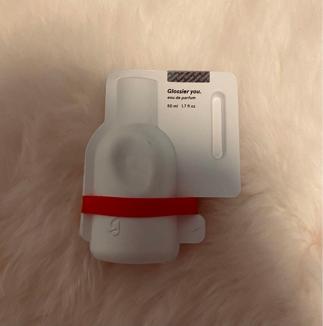 glossier 香水 glossier you 新品・未使用