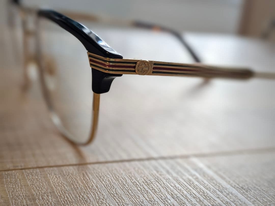 Gucci ゴールド/ブラック ダブルブリッジ アイウエア