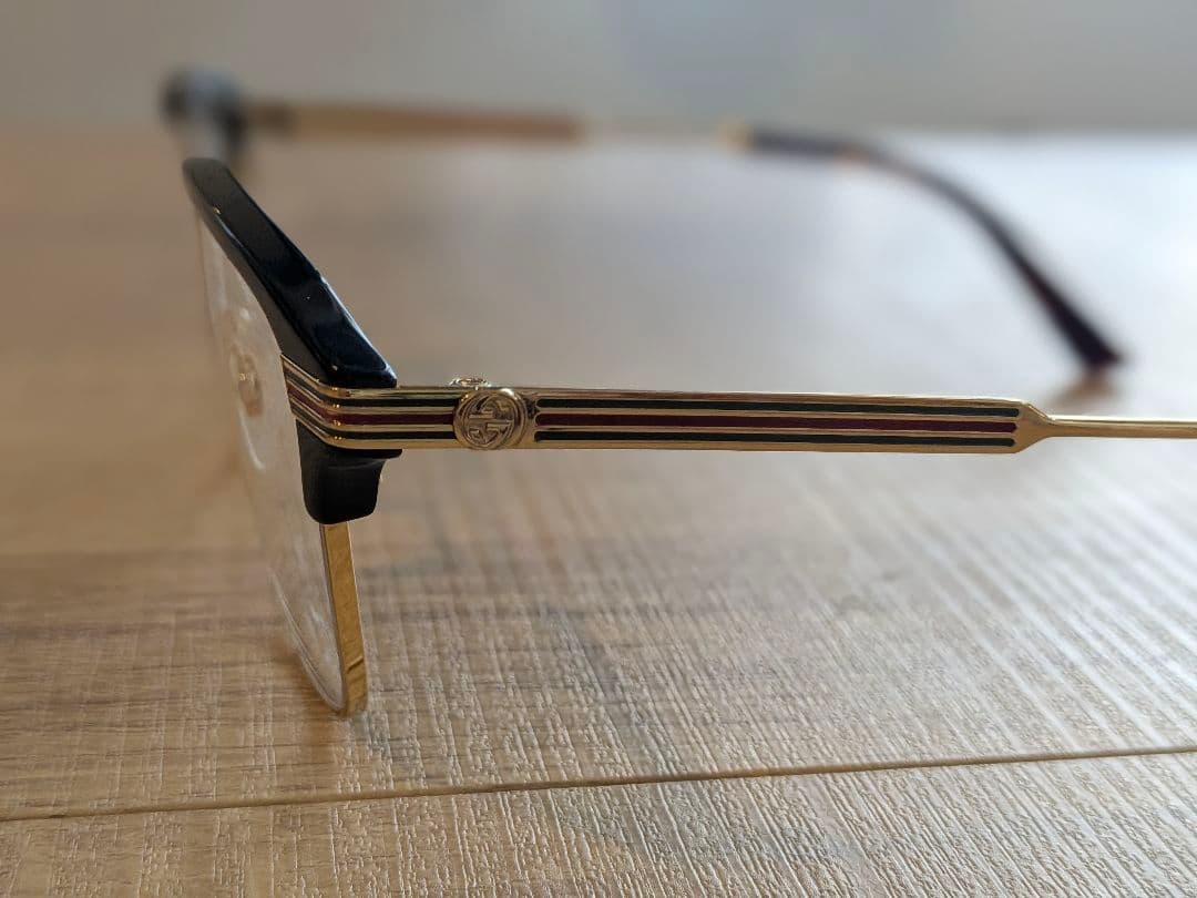 Gucci ゴールド/ブラック ダブルブリッジ アイウエア