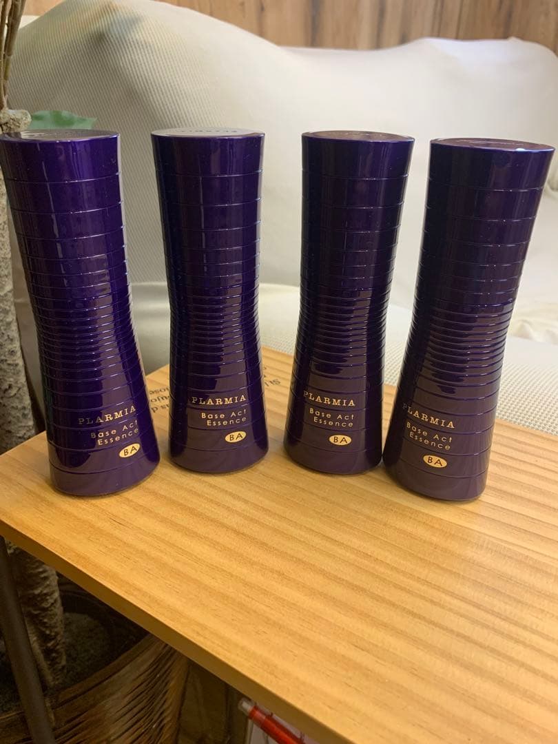 ミルボン　ベースアクトエッセンス４個