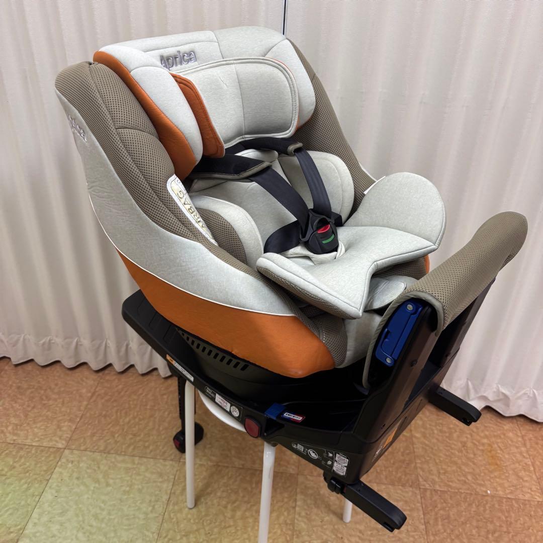 クリーニング済　☆美品☆　新生児　アップリカ　クルリラ　ISOFIX　テラコッタ