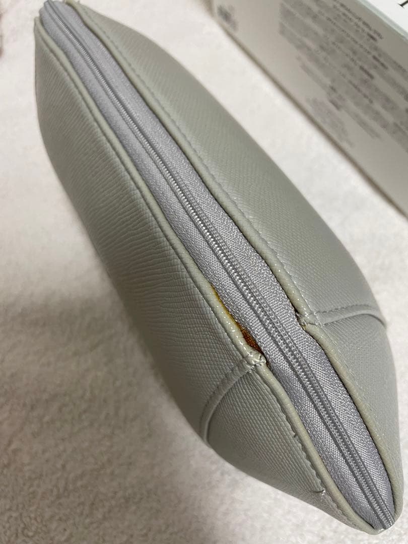 DIOR  ポーチ付き　新品未使用