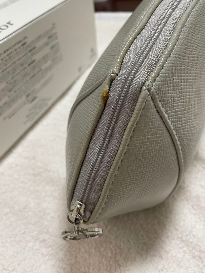 DIOR  ポーチ付き　新品未使用
