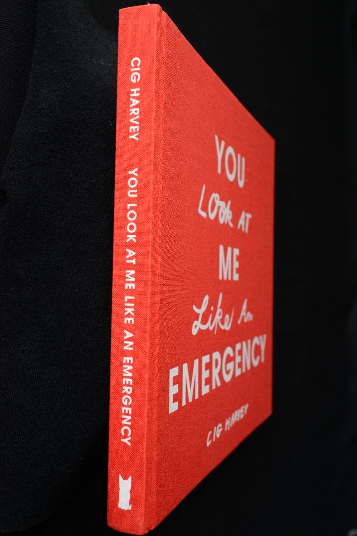 【Cig Harvey: You Look at Me Like an .. 】