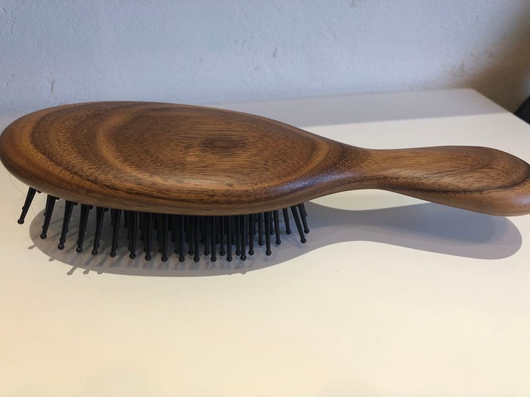 値下げしました！LOUVREDOクッションブラシ