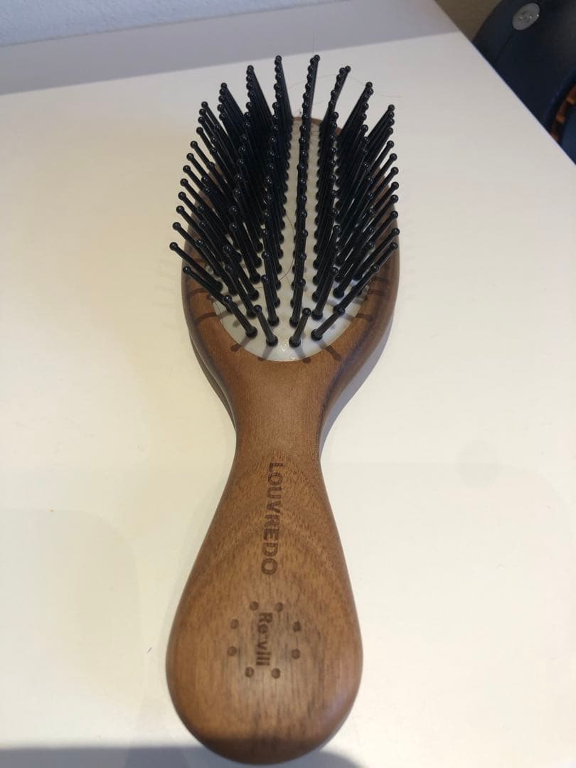 値下げしました！LOUVREDOクッションブラシ