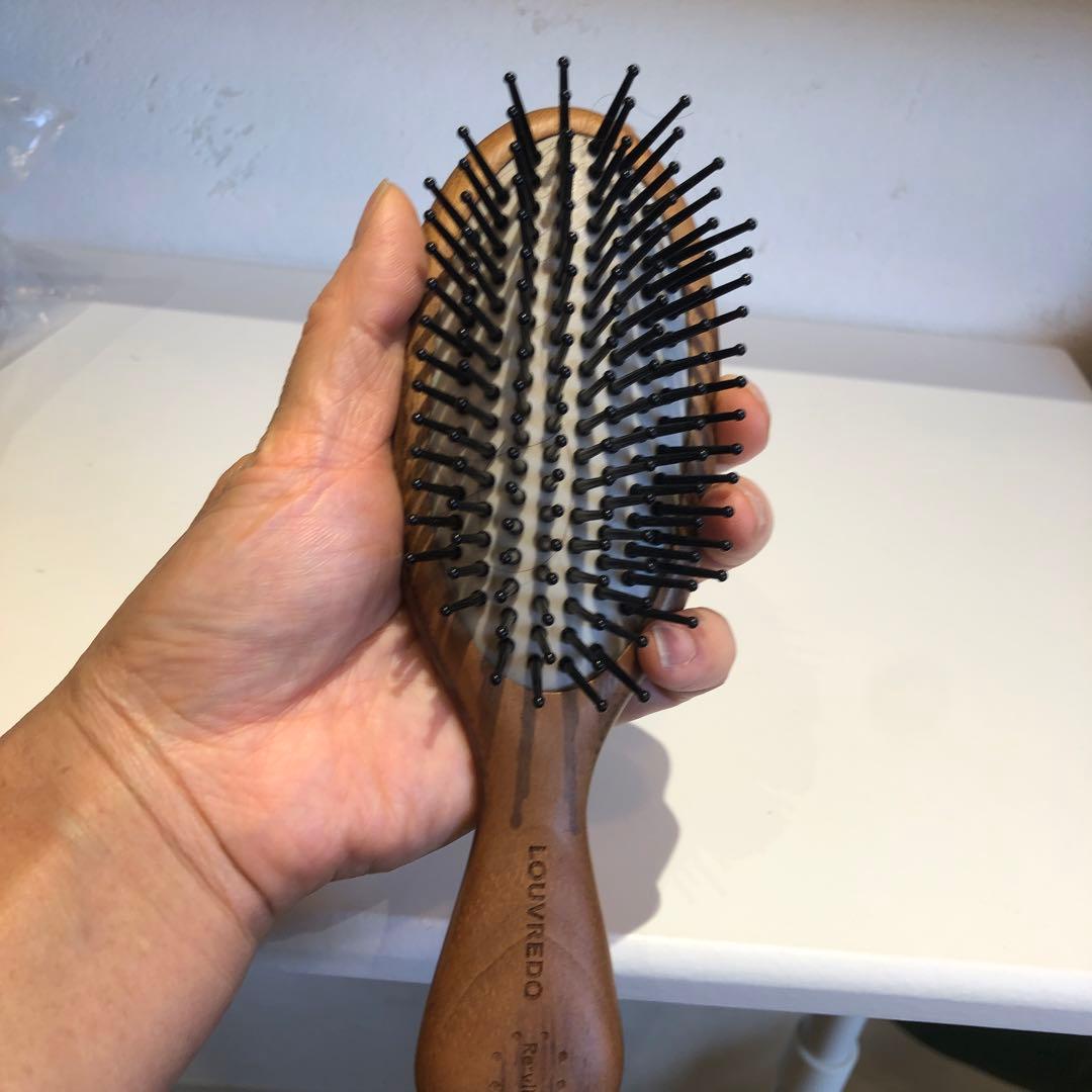 値下げしました！LOUVREDOクッションブラシ