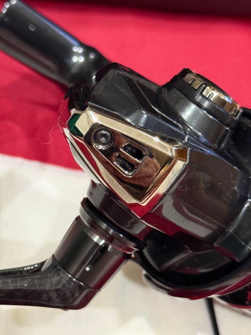 美品★シマノ 19ヴァンキッシュ C2000S ハンドル未使用 ★お値引き可能★