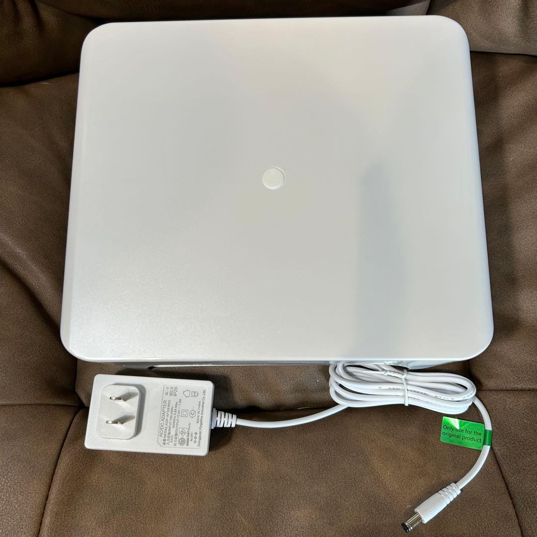 LED・UVネイルライト／LUCE