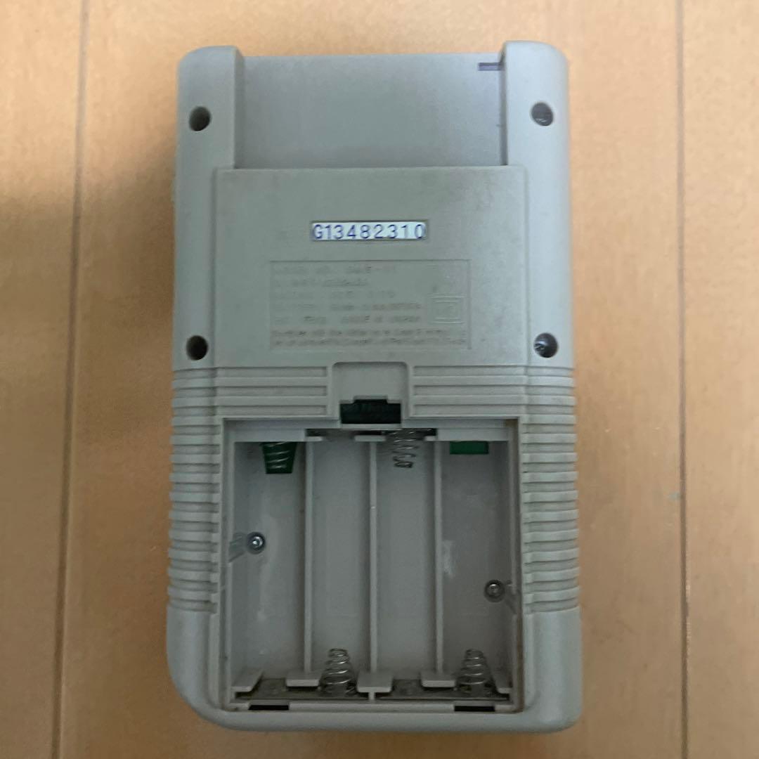 ゲームボーイ2個　ソフト6枚セット　充電器付き