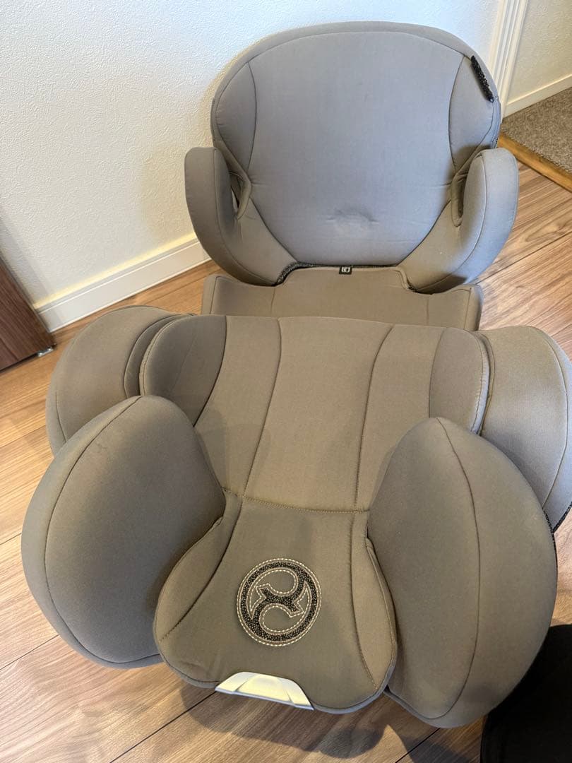 【美品⭐︎人気】サイベックス　ジュニアシート