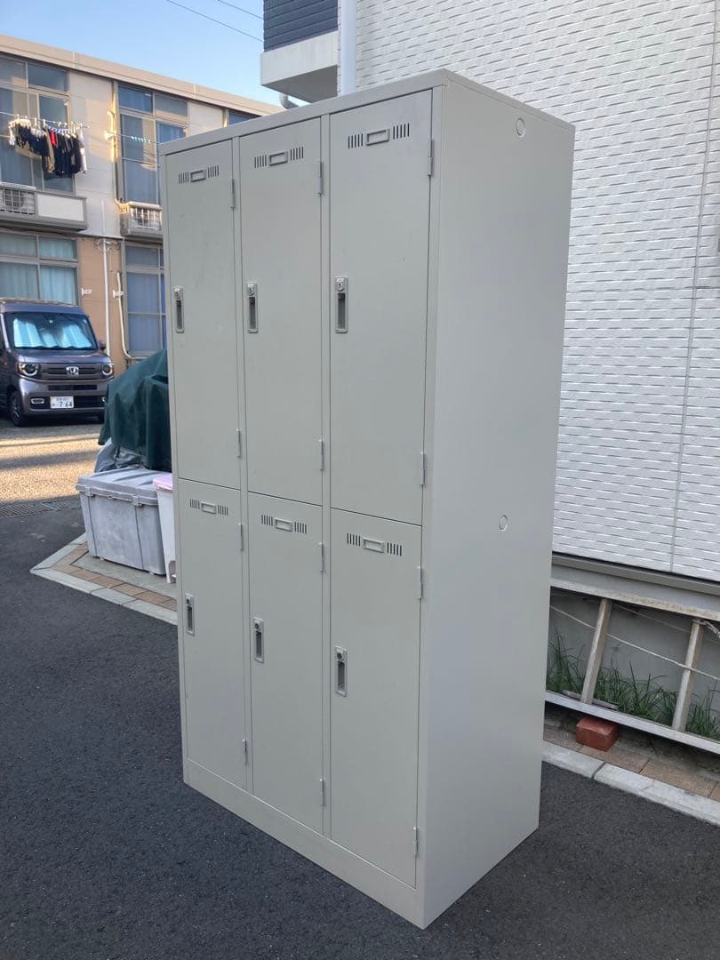 6人用　ロッカー　物置　収納　中古
