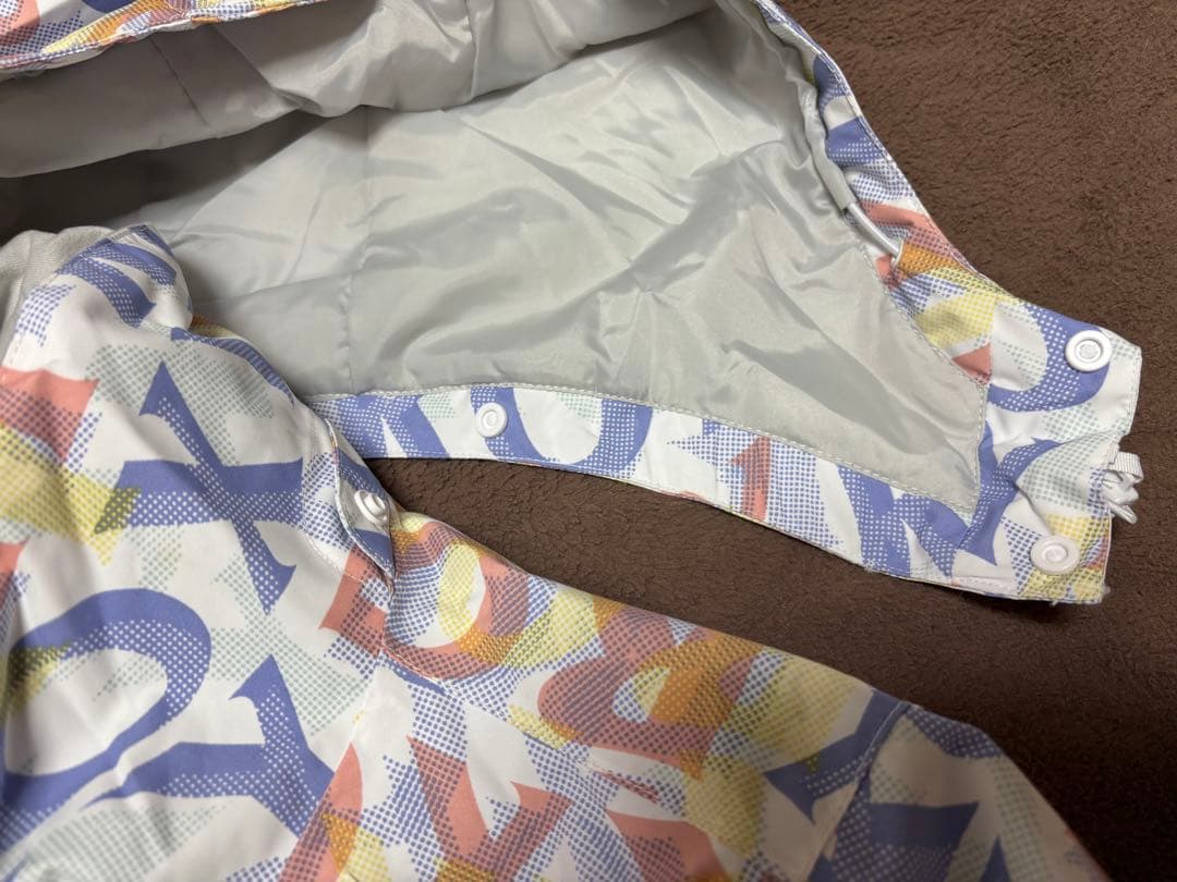 ✨新品未使用タグ付き✨ ROXY ロキシー フード付き スノーボードウェア 白Ｌ