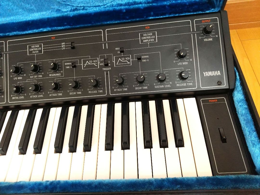 【廃盤】希少 YAMAHA CS-10 アナログ シンセサイザー ハードケース付